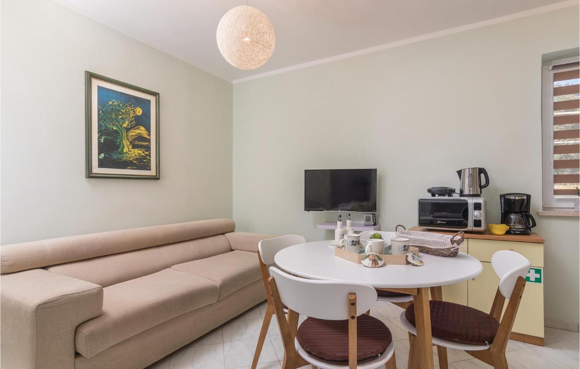 Amazing Apartment In Rabac With Wifi Raša Εξωτερικό φωτογραφία