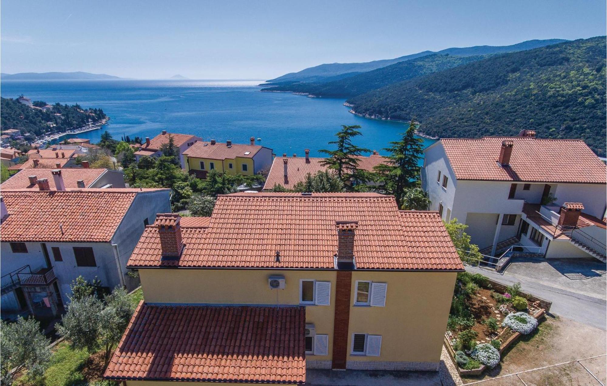 Amazing Apartment In Rabac With Wifi Raša Εξωτερικό φωτογραφία