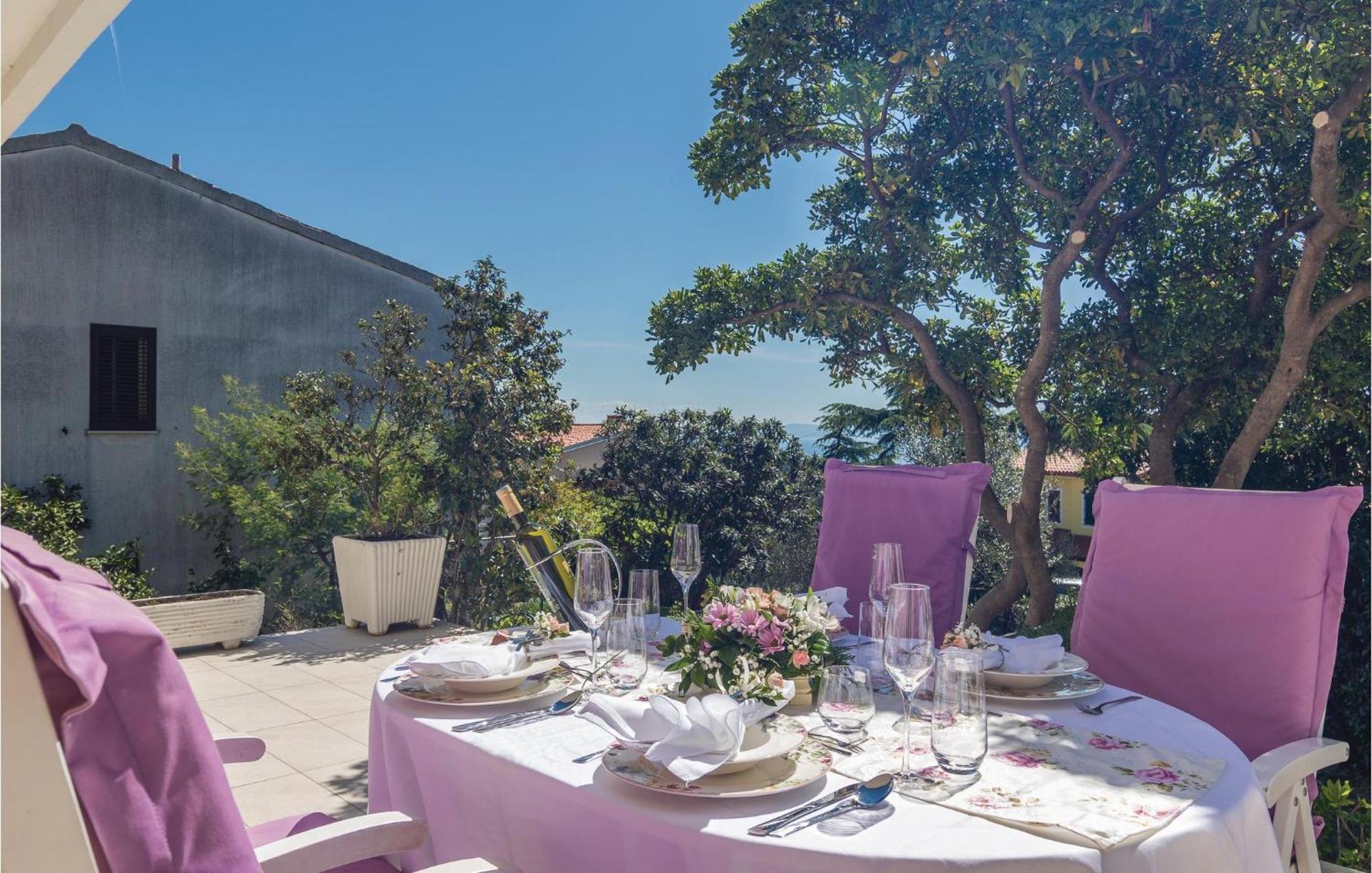 Amazing Apartment In Rabac With Wifi Raša Εξωτερικό φωτογραφία