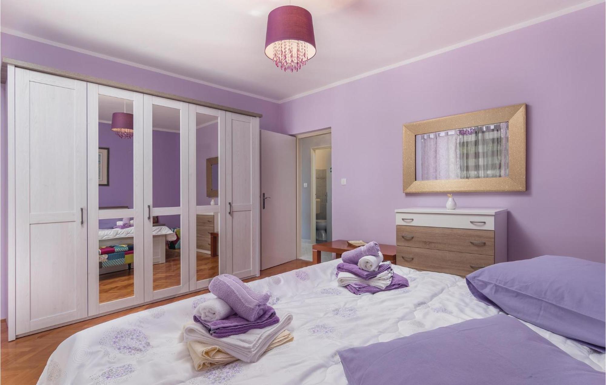 Amazing Apartment In Rabac With Wifi Raša Εξωτερικό φωτογραφία